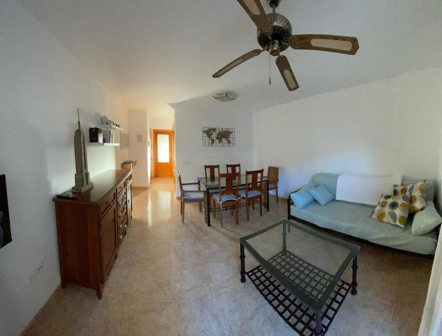 Adosado Con Piscina En 4p Holiday home *